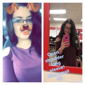 Open shoulder flowy long sleeve